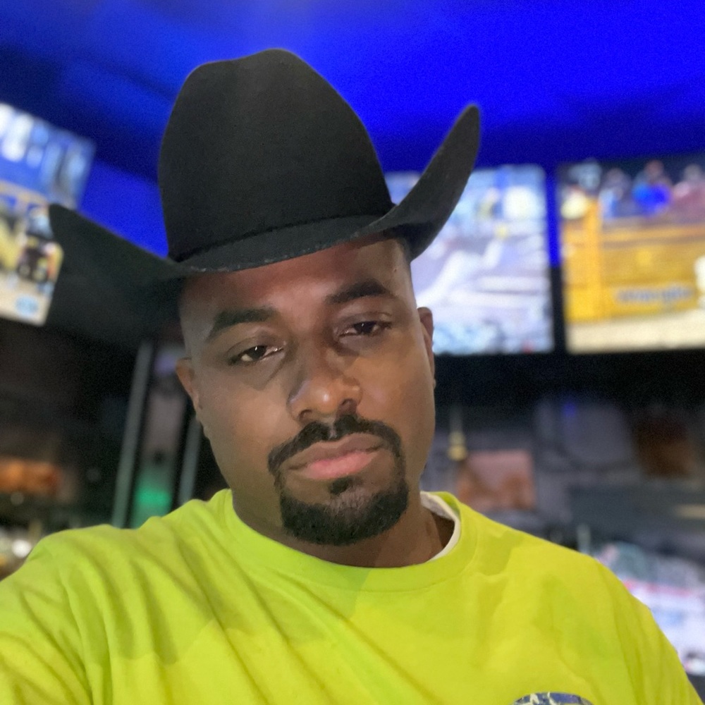 Meet your Posher, Isaac